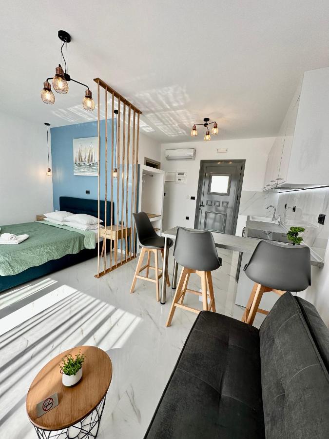 Royal Luxury Studios Archangelos  Eksteriør billede
